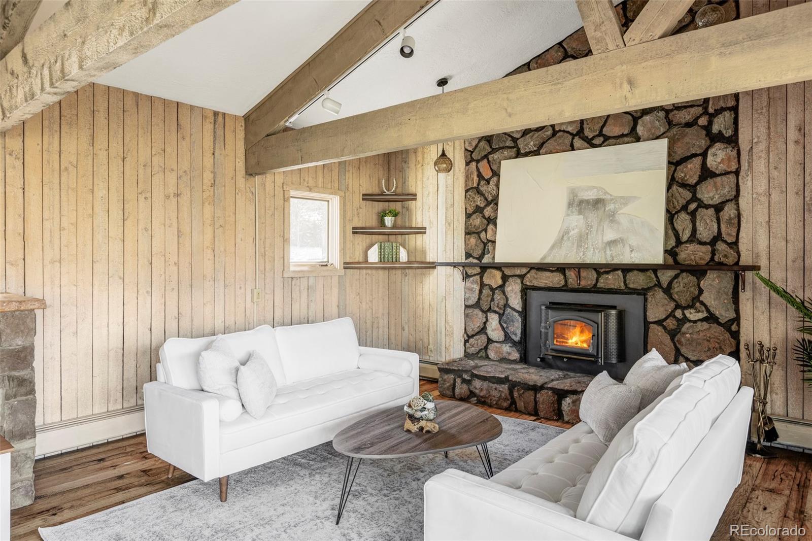 Photo of Listing #4385100