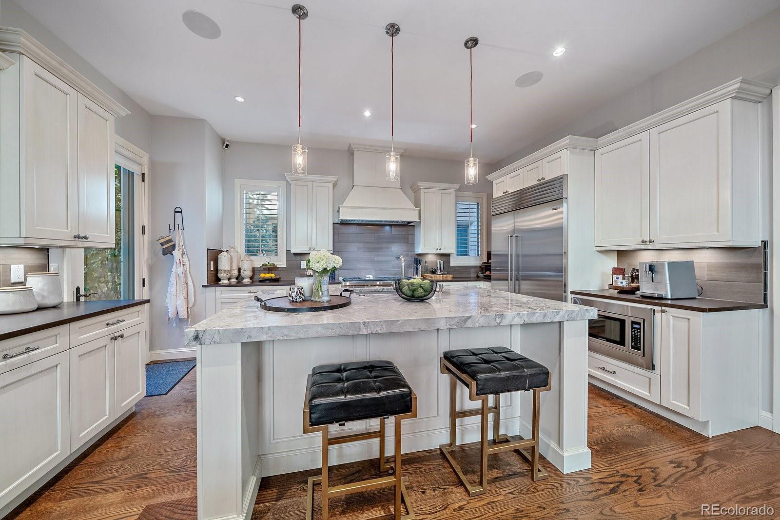 Photo of Listing #4414361