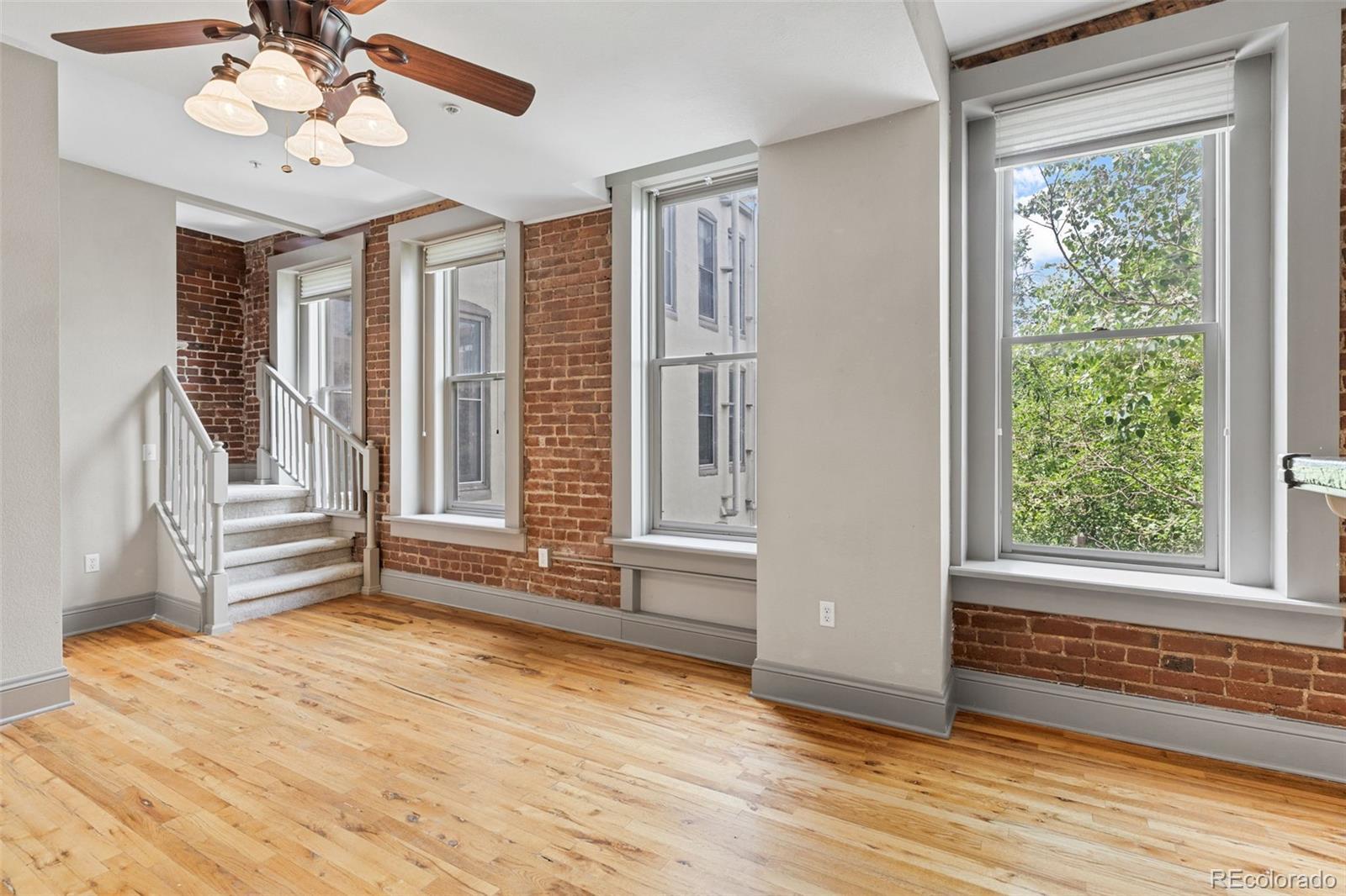 Photo of Listing #4448136