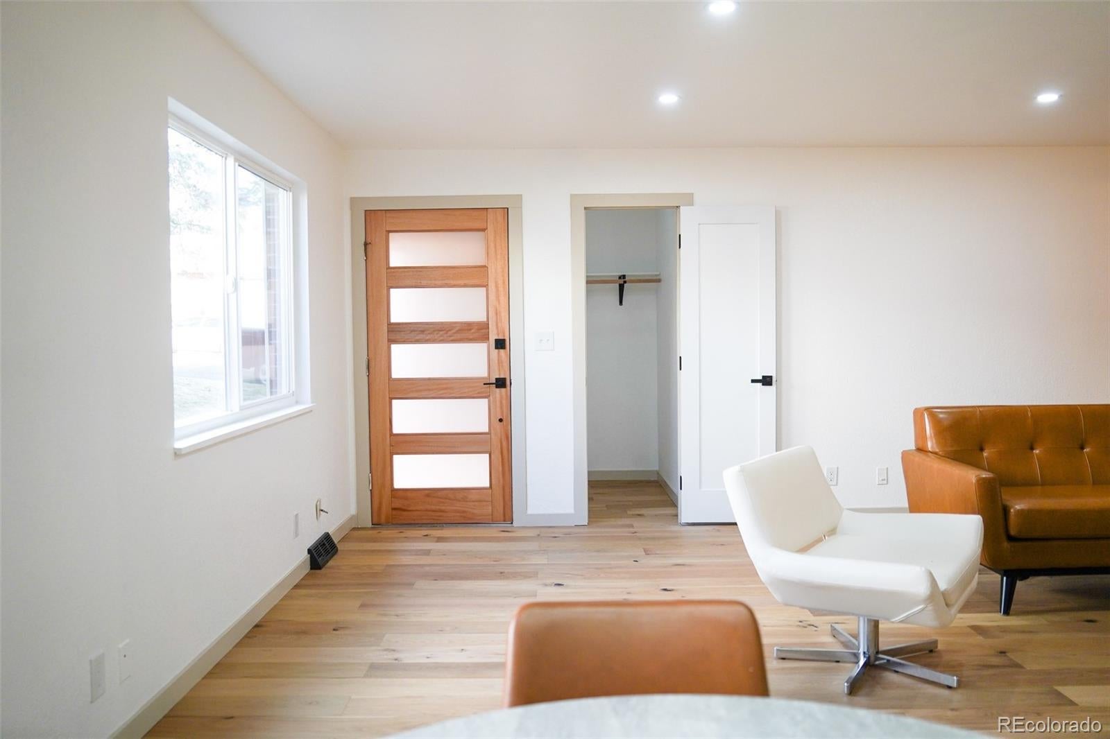 Photo of Listing #4476330