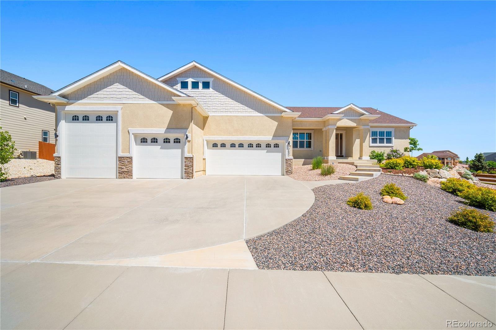 Photo of Listing #4515782