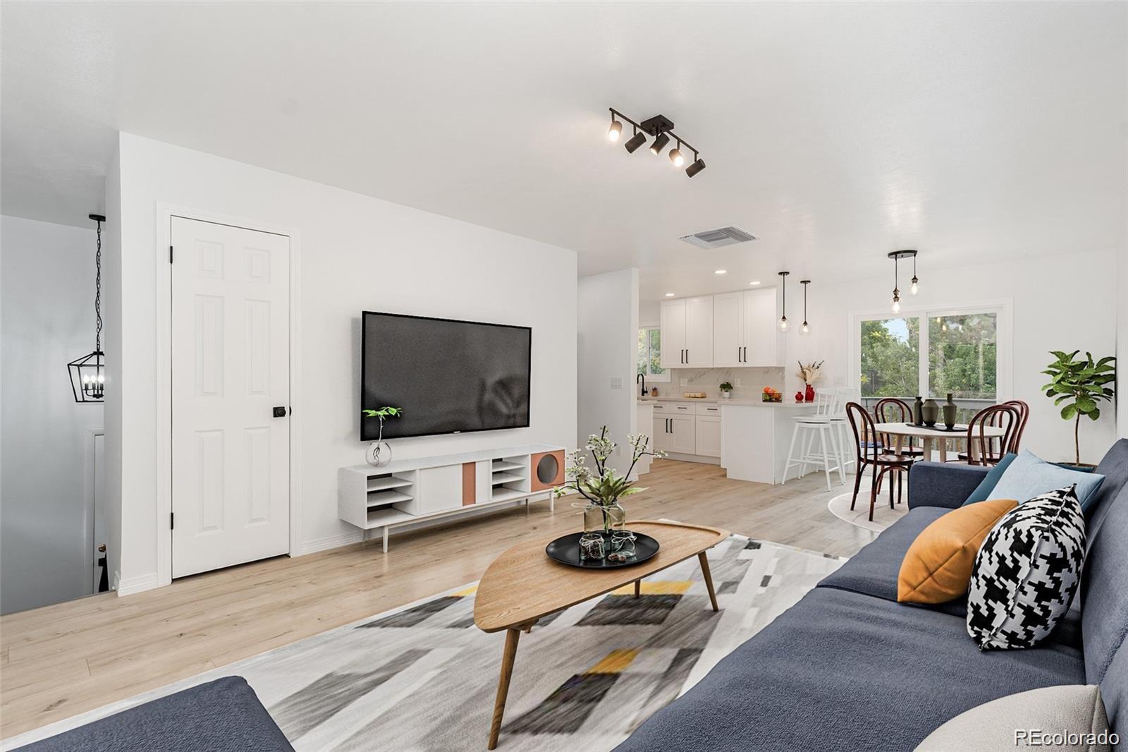 Photo of Listing #4521356