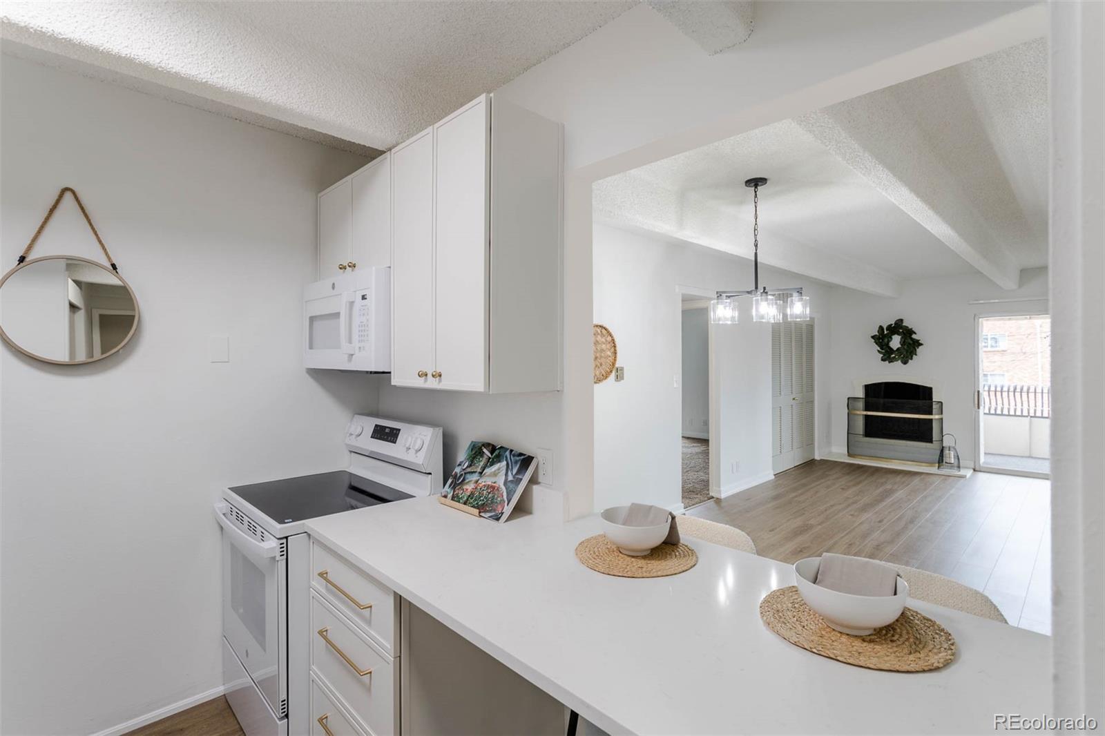 Photo of Listing #4590070