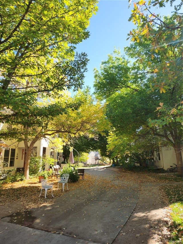 1613 W Canal Court, Littleton