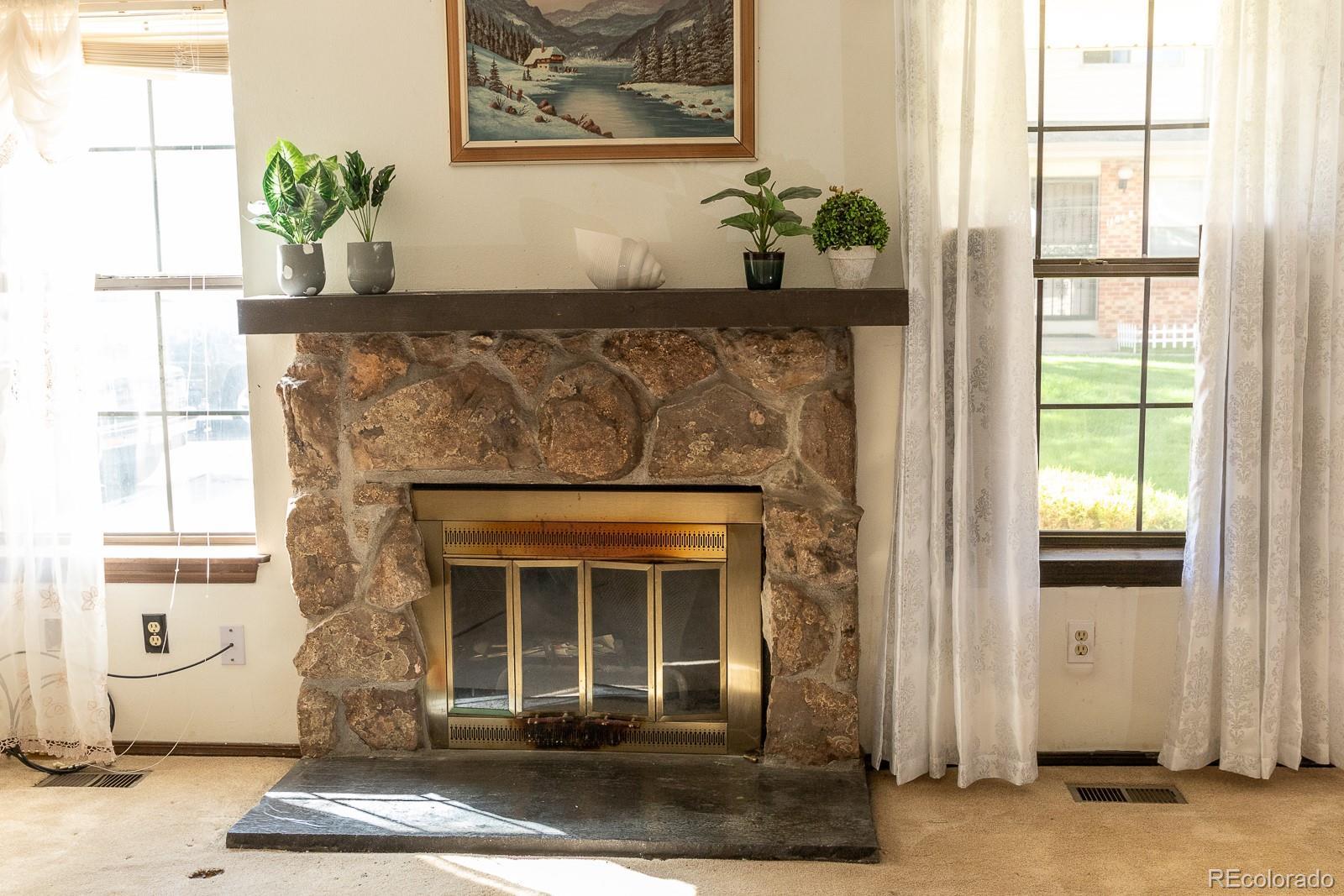 Photo of Listing #4693300