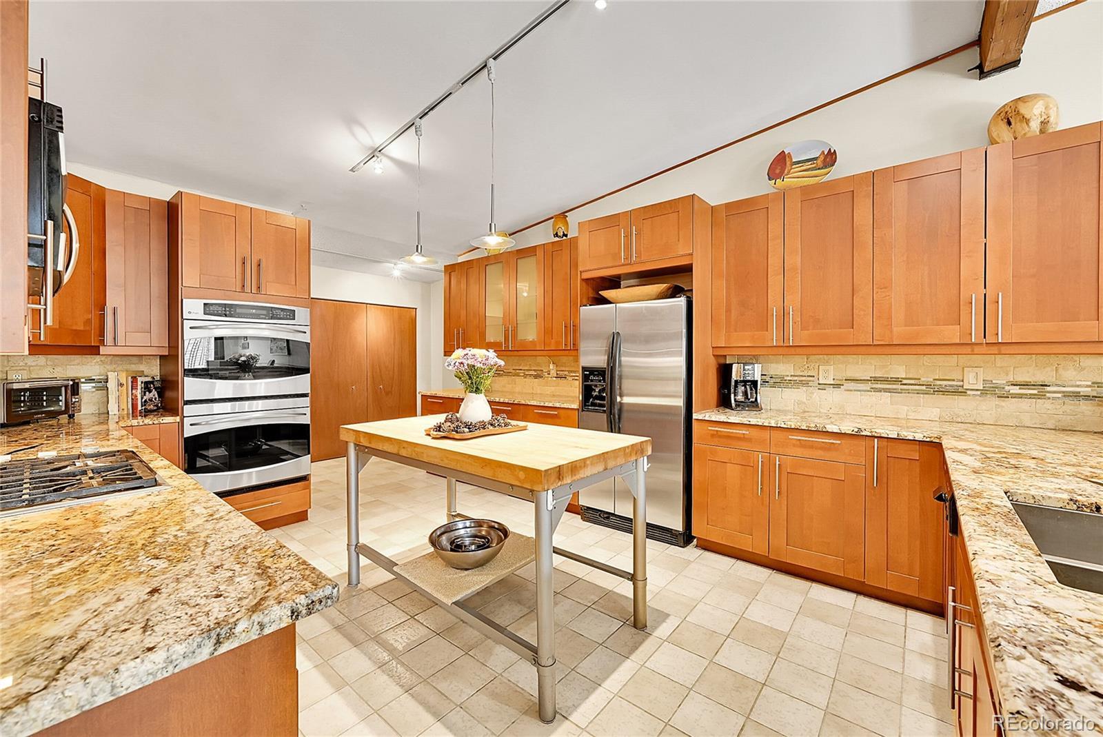 Photo of Listing #4719573