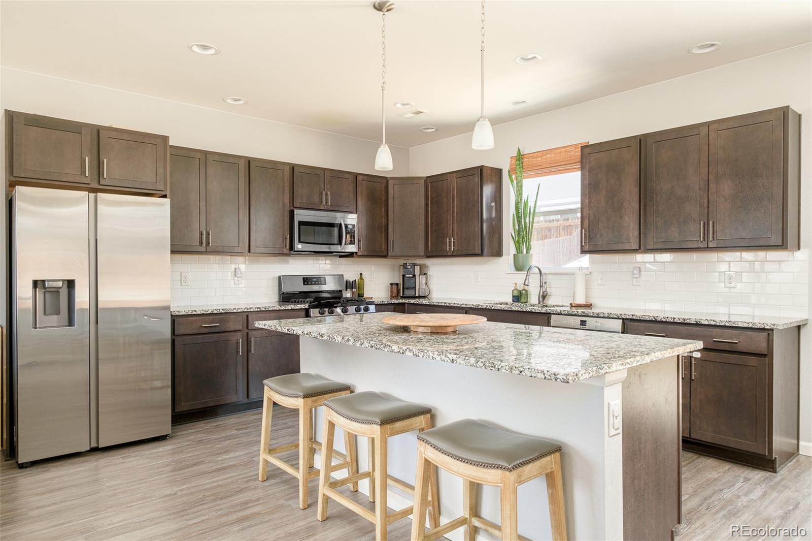 Photo of Listing #4720112