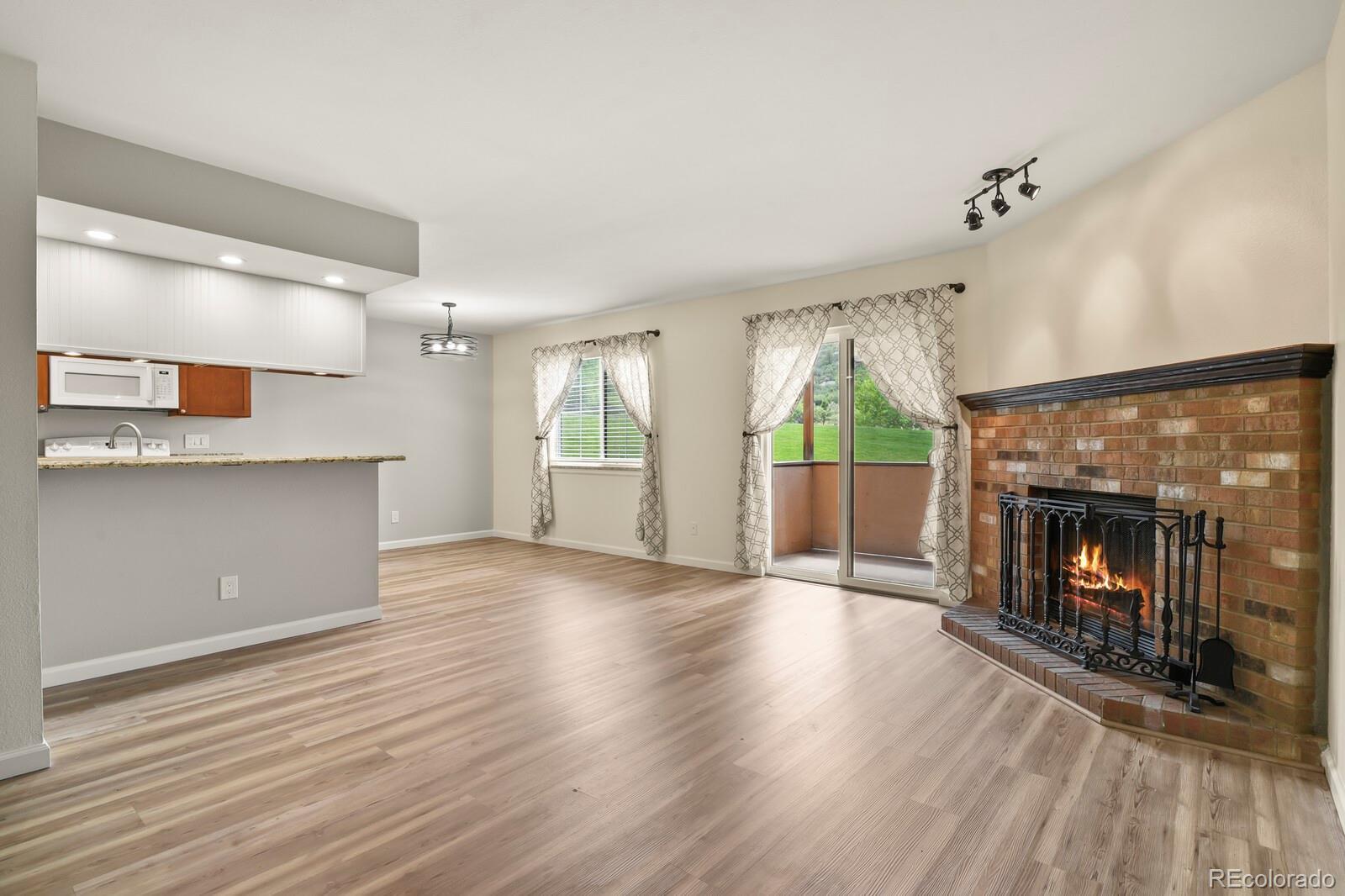 Photo of Listing #4800410