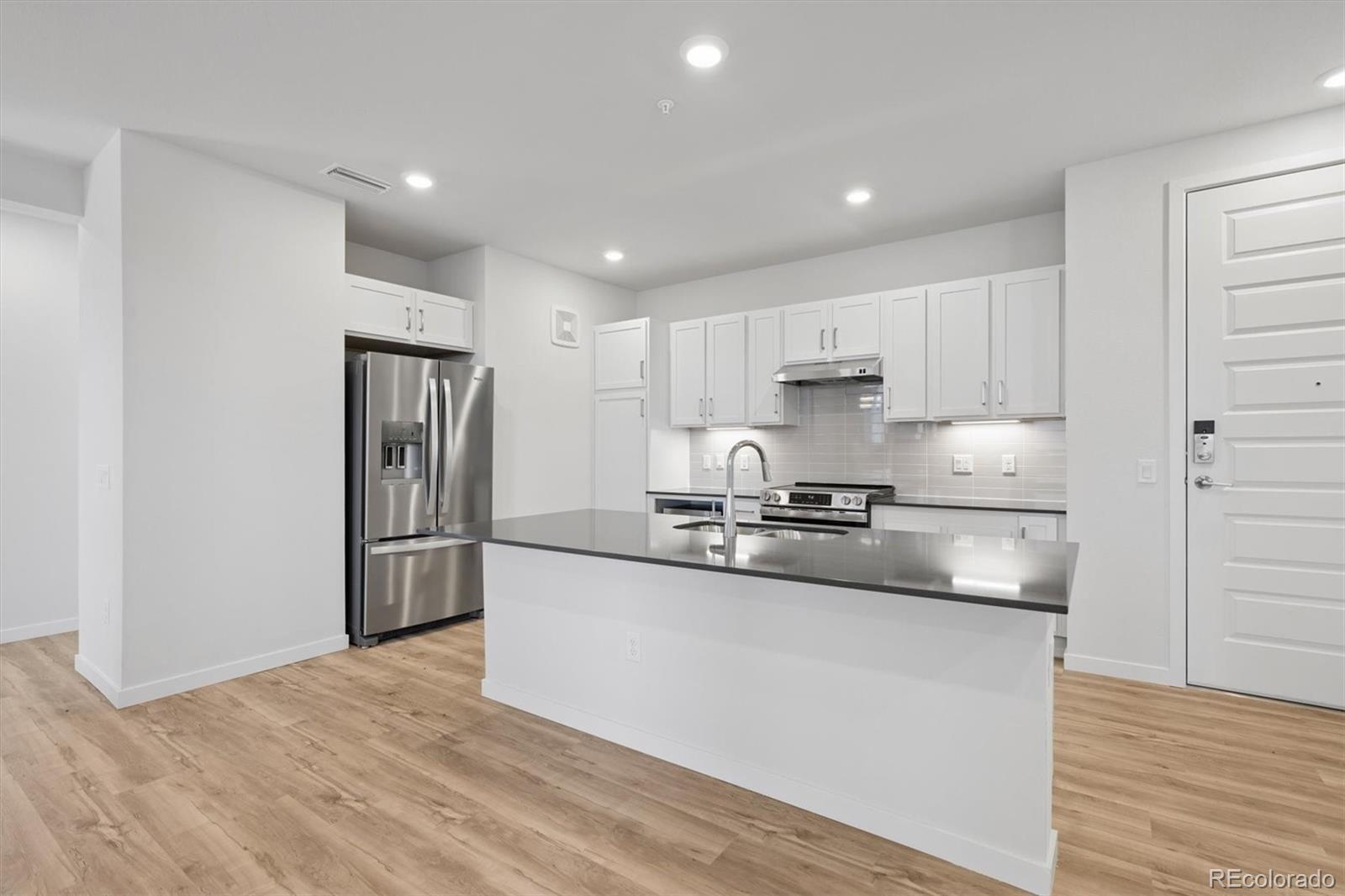 Photo of Listing #4821487