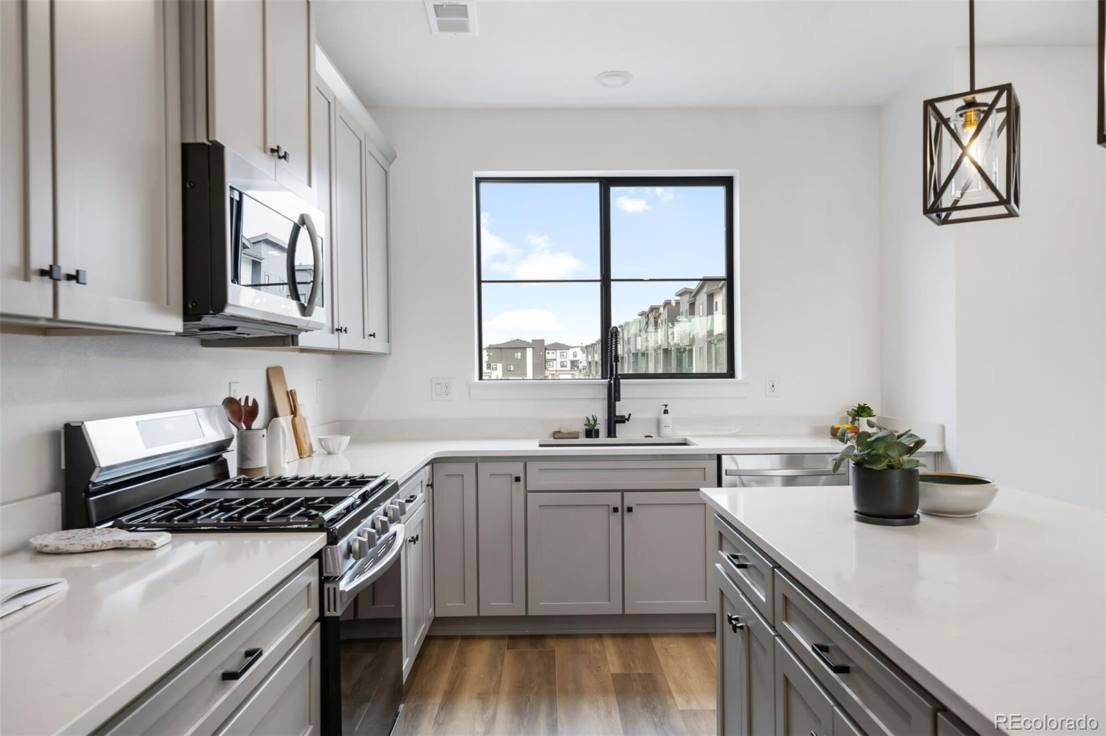 Photo of Listing #4883358