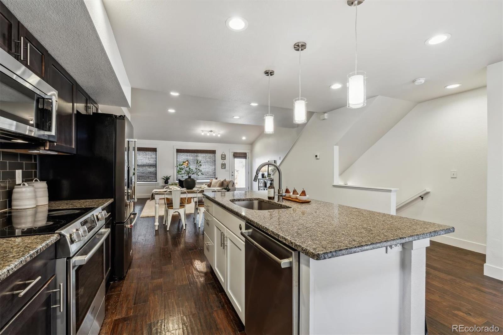 Photo of Listing #4909807