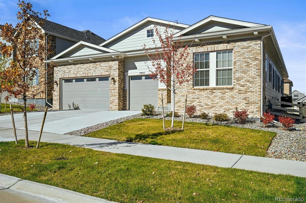 7051 S White Crow Way, Aurora