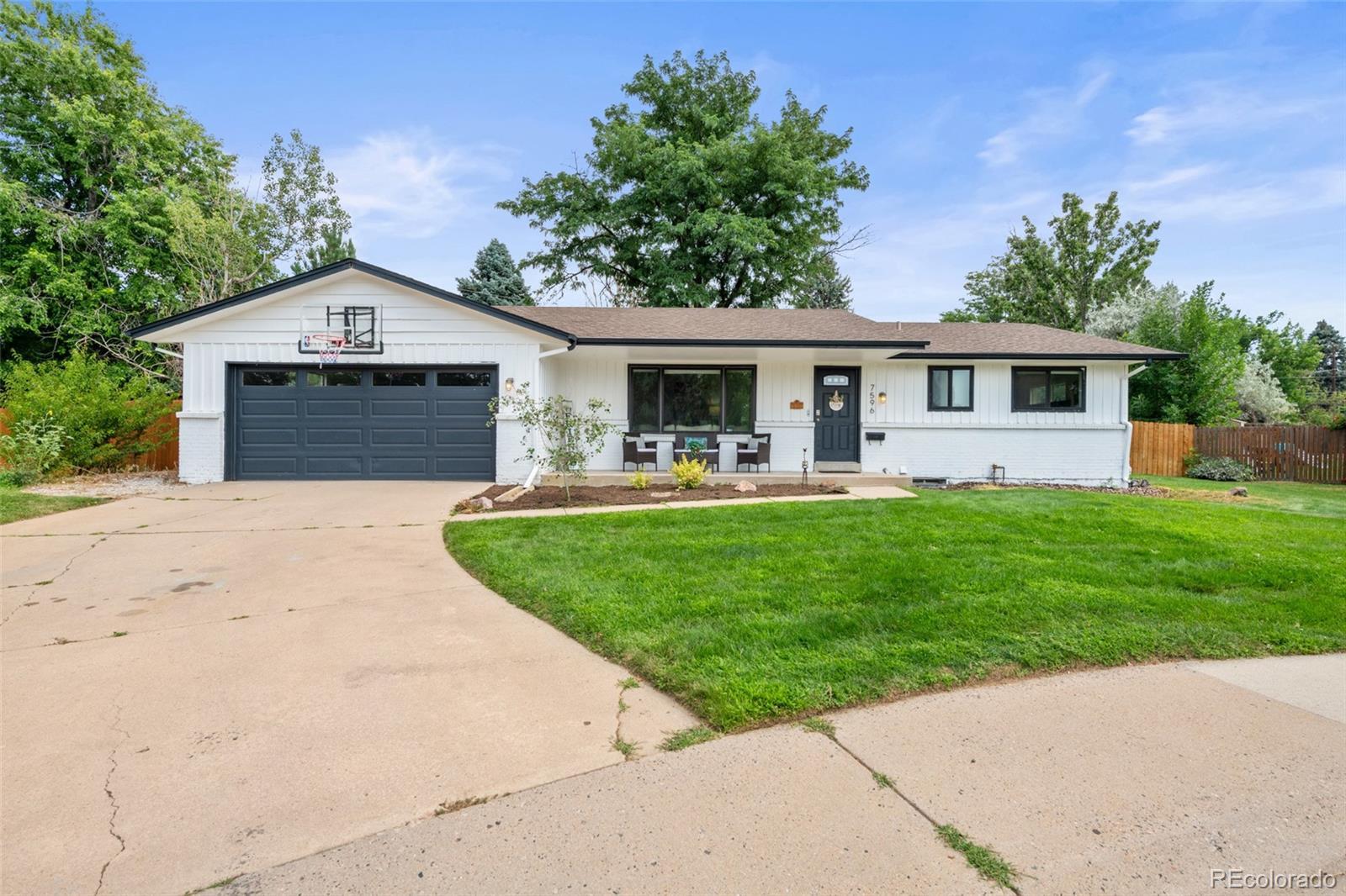 Photo of Listing #4949894