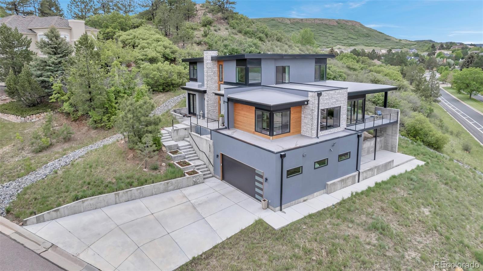 Photo of Listing #5176877