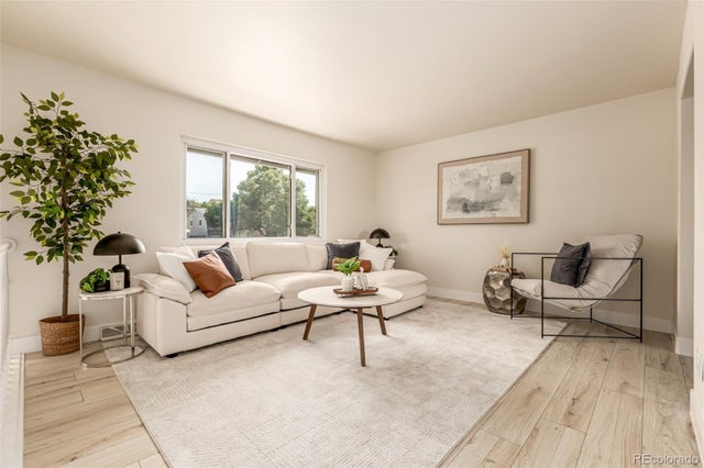 2221 E 84th Avenue, Denver