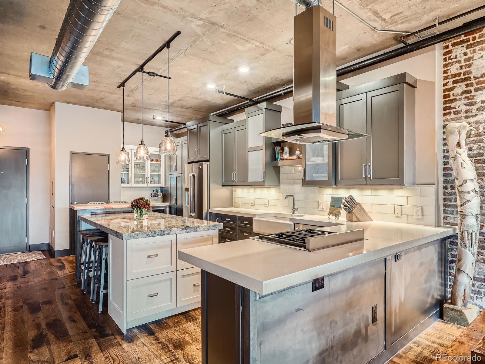 Photo of Listing #5377753