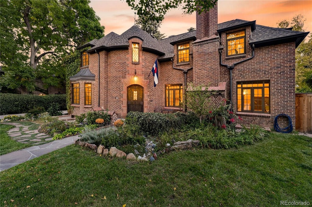 370 Ivy Street, Denver