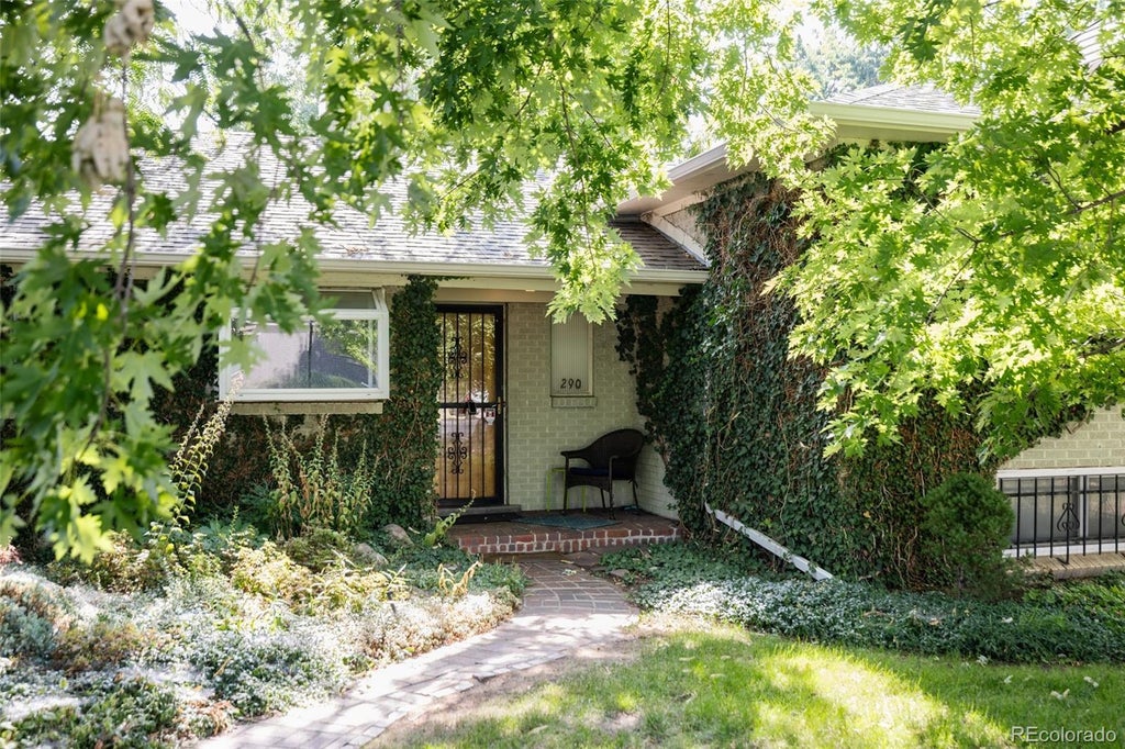 290 Krameria Street, Denver