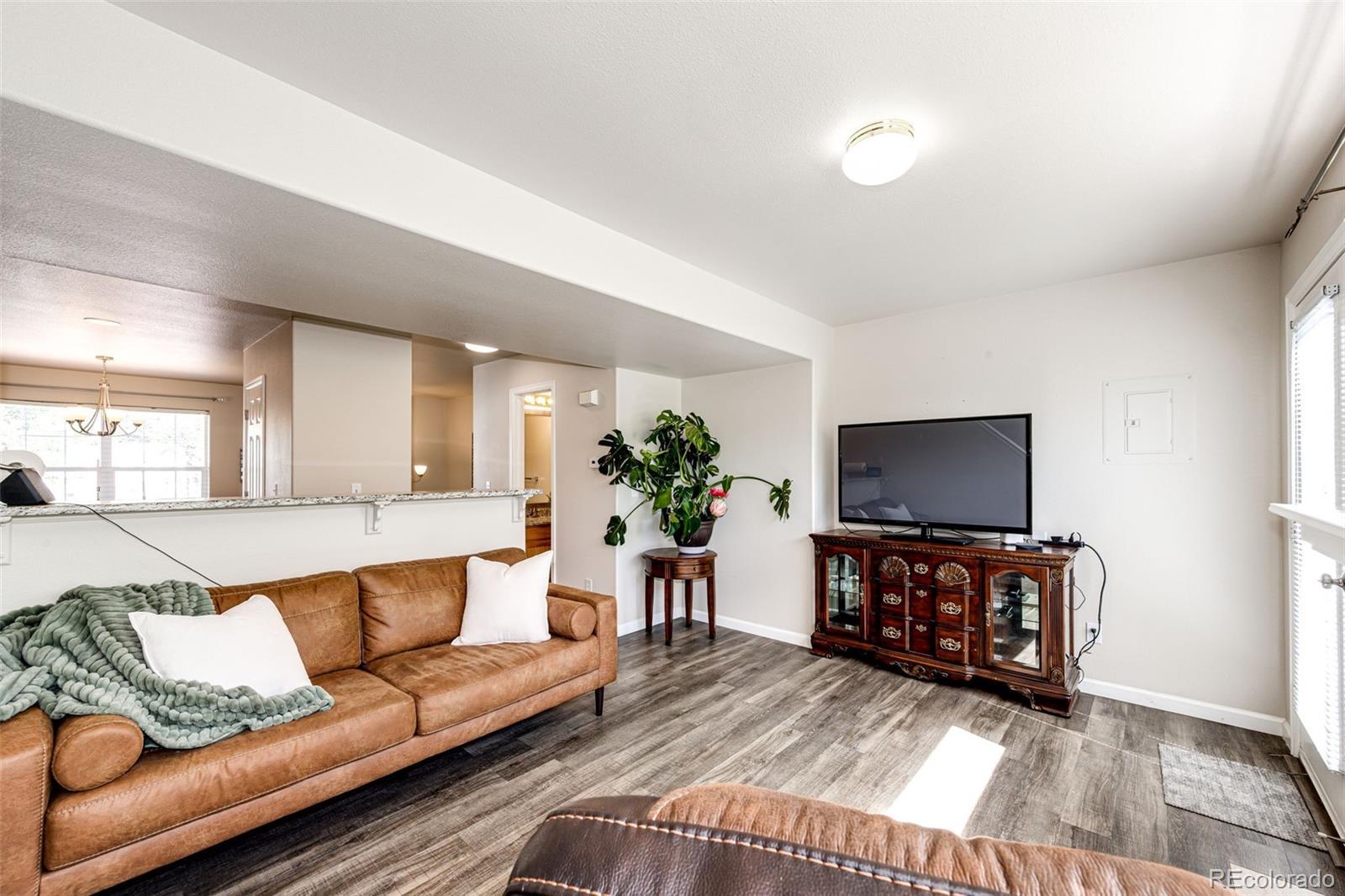 Photo of Listing #5471233