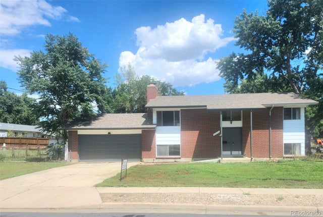 9625 W Kentucky Drive, Lakewood