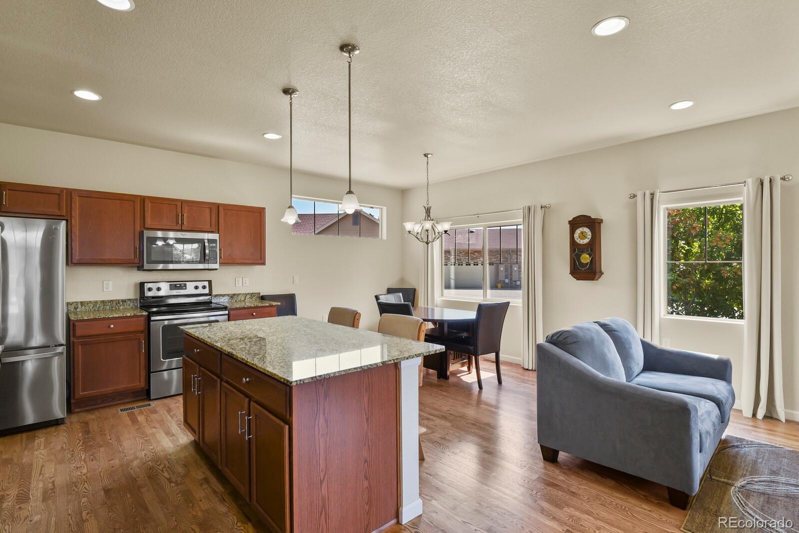 Photo of Listing #5571165