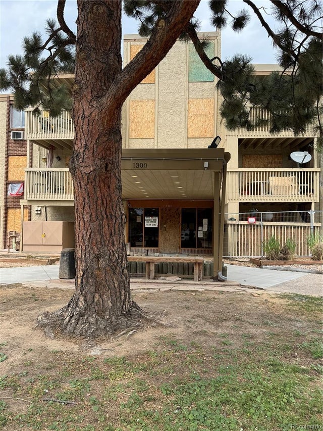 1300 S Parker Road 3, Denver