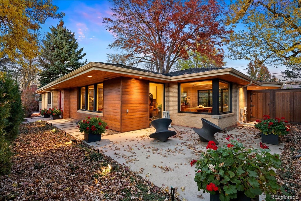 230 Monaco Parkway, Denver