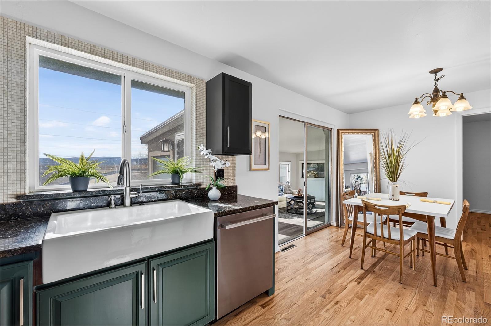 Photo of Listing #5633298