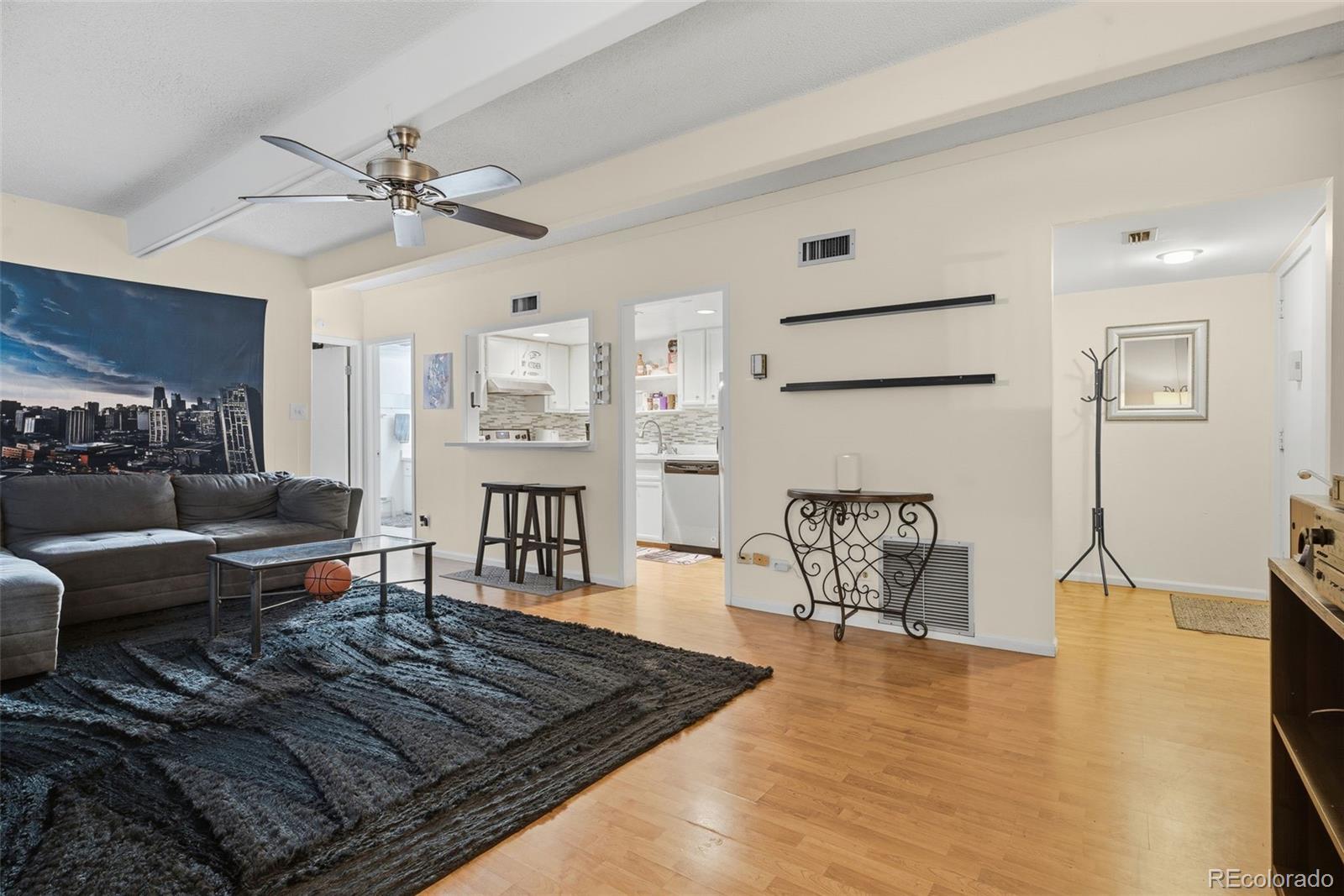 Photo of Listing #5657478