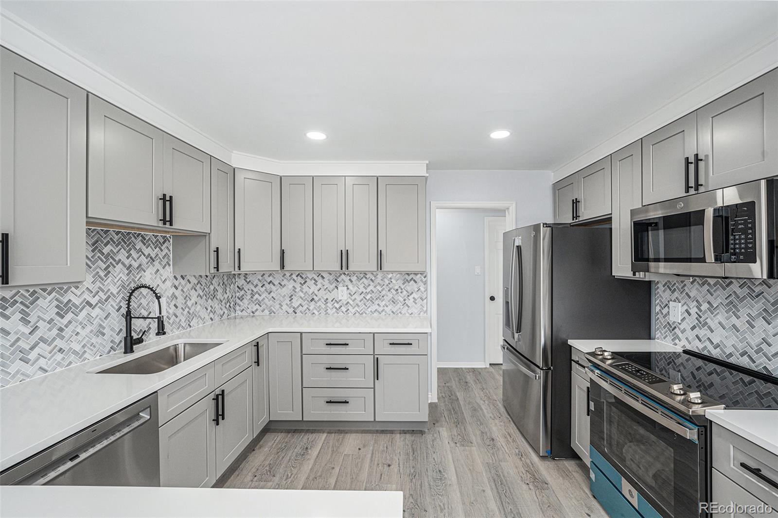 Photo of Listing #5677417