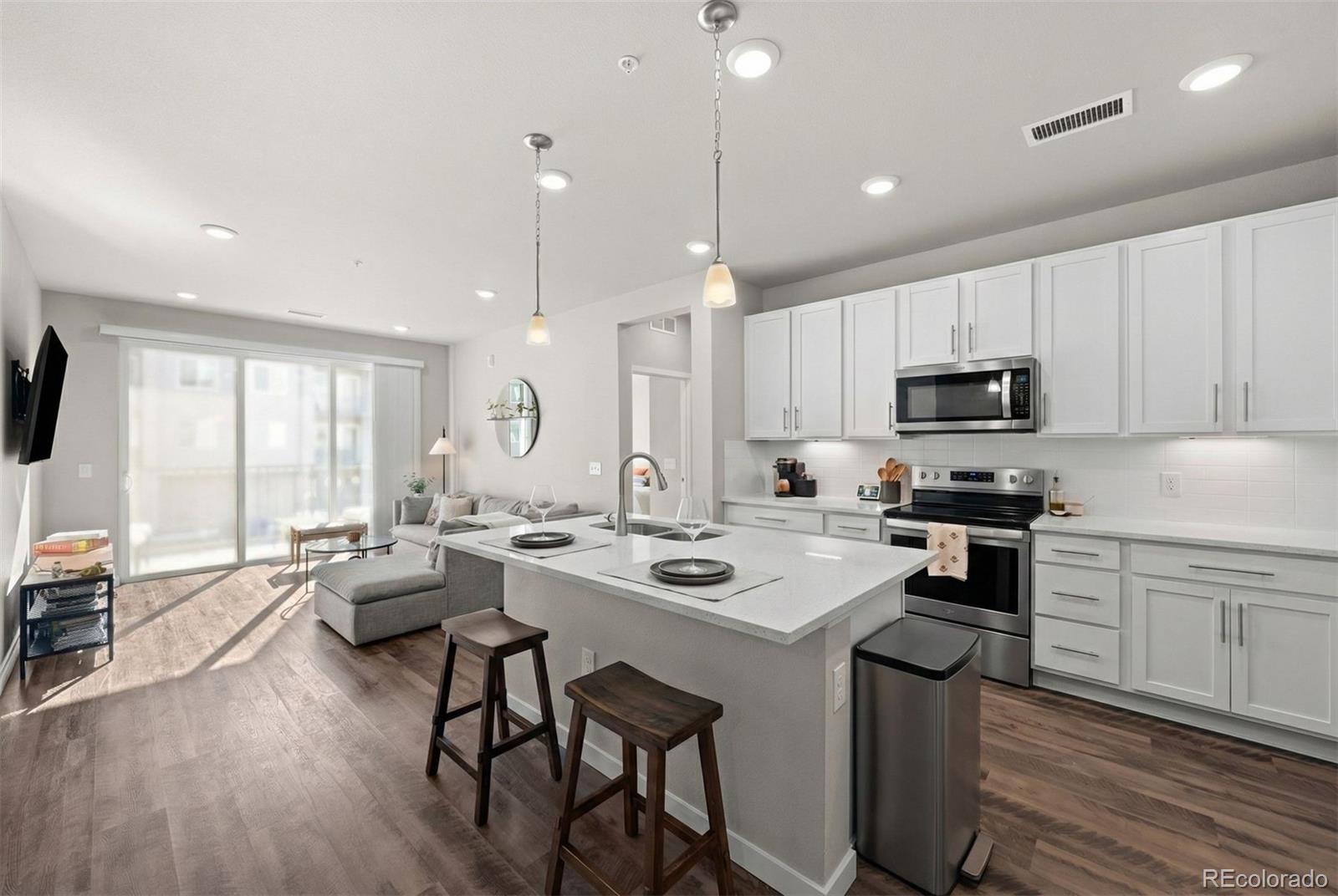 Photo of Listing #5695210