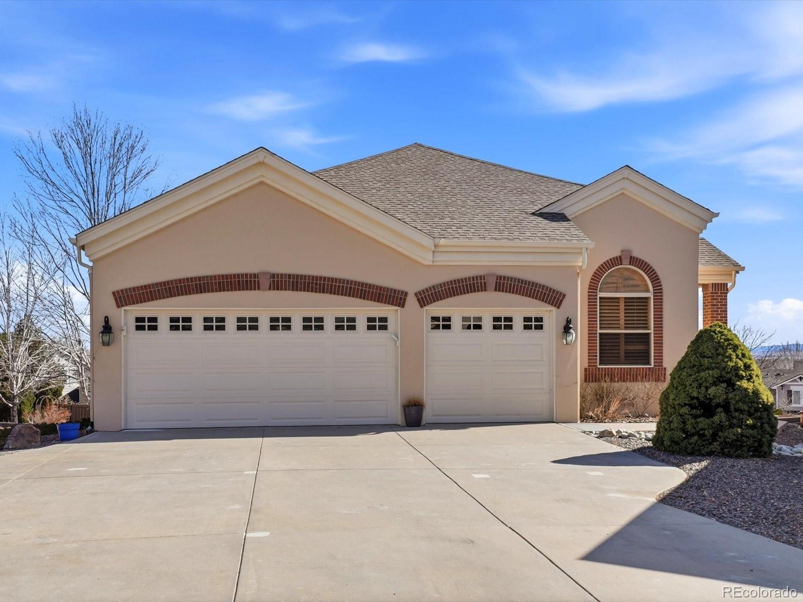 Photo of Listing #5697352