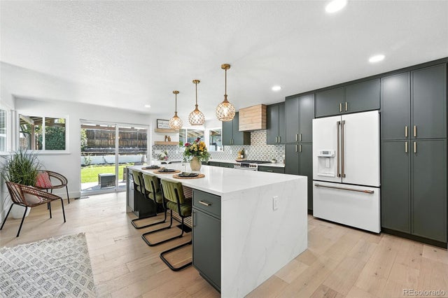 3444 S Bellaire Street, Denver