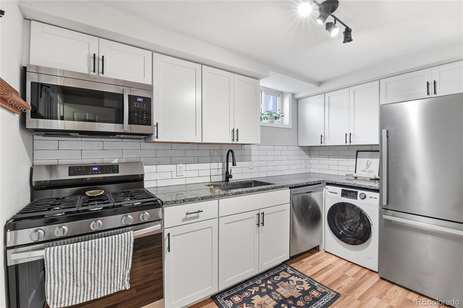 Photo of Listing #5709926