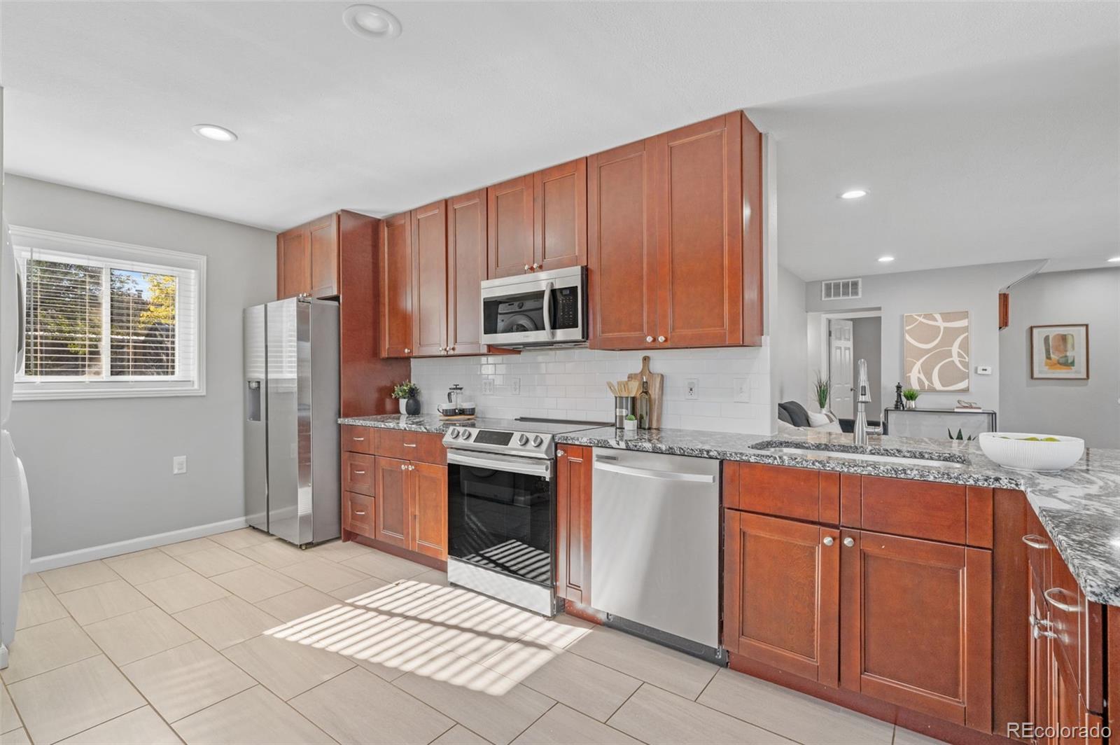 Photo of Listing #5754209