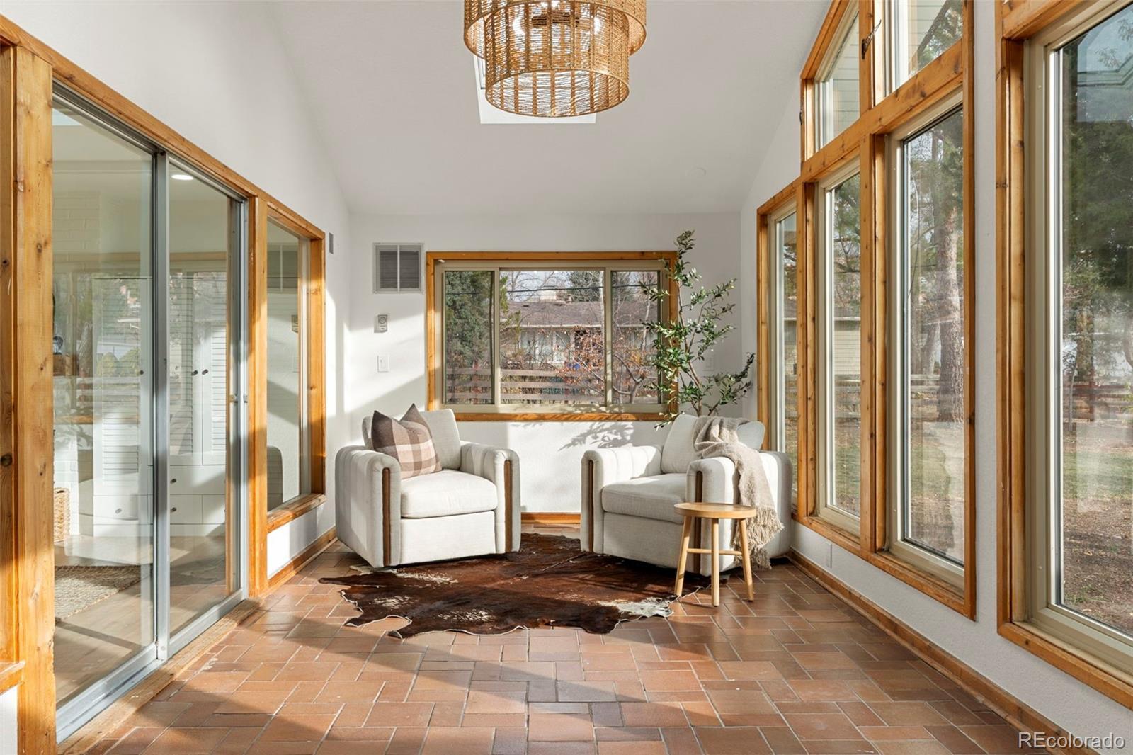 Photo of Listing #5776169