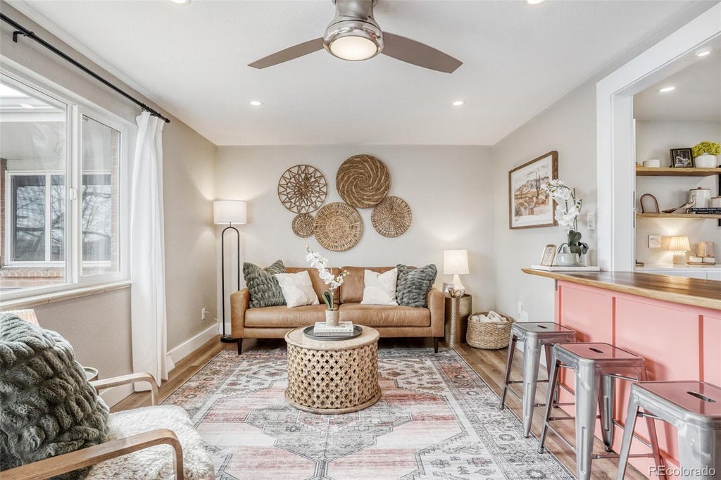 2025 Jay Street, Edgewater