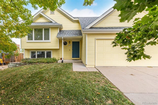 17633 E Temple Drive, Aurora