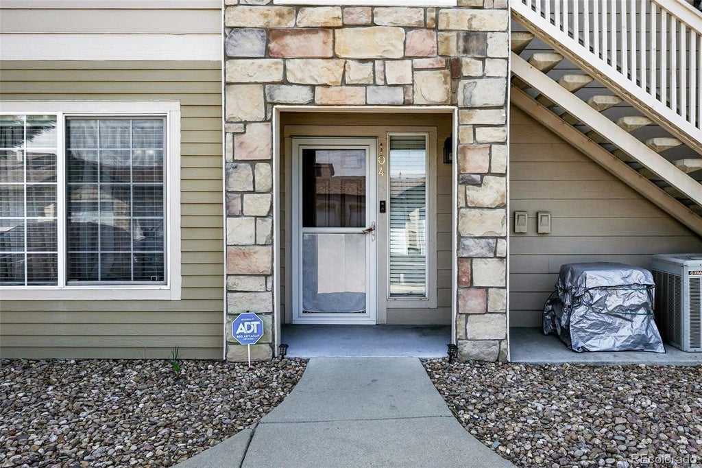 9963 E Carolina Circle 104, Aurora