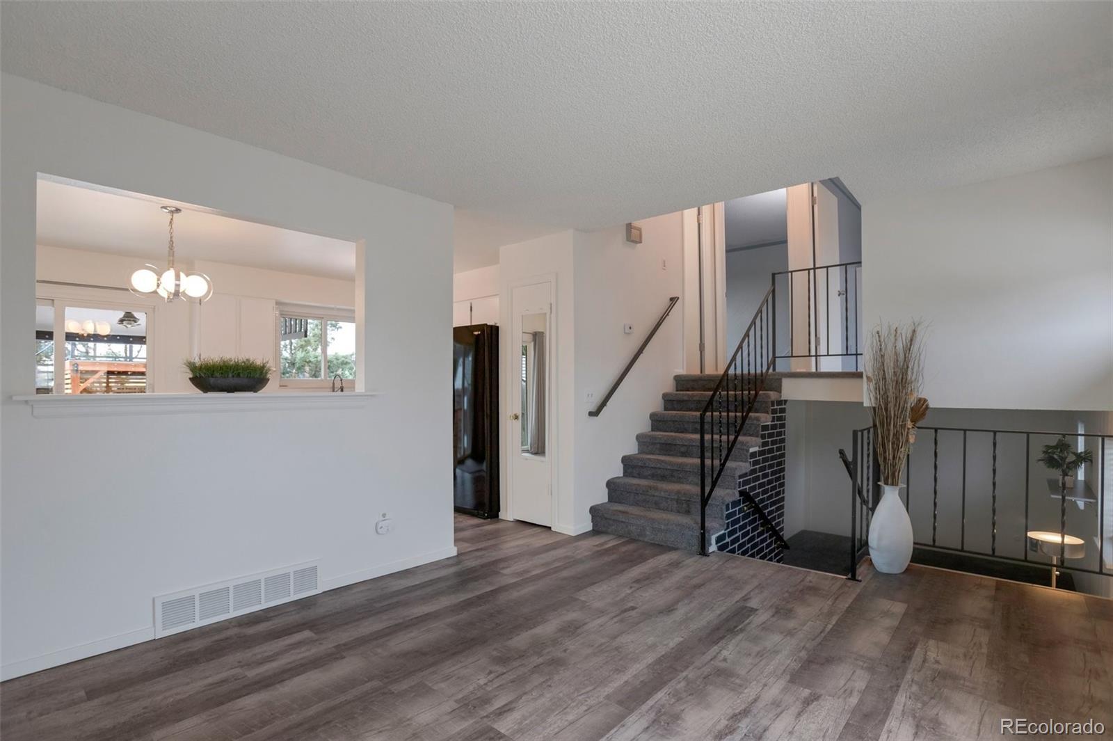 Photo of Listing #5914656