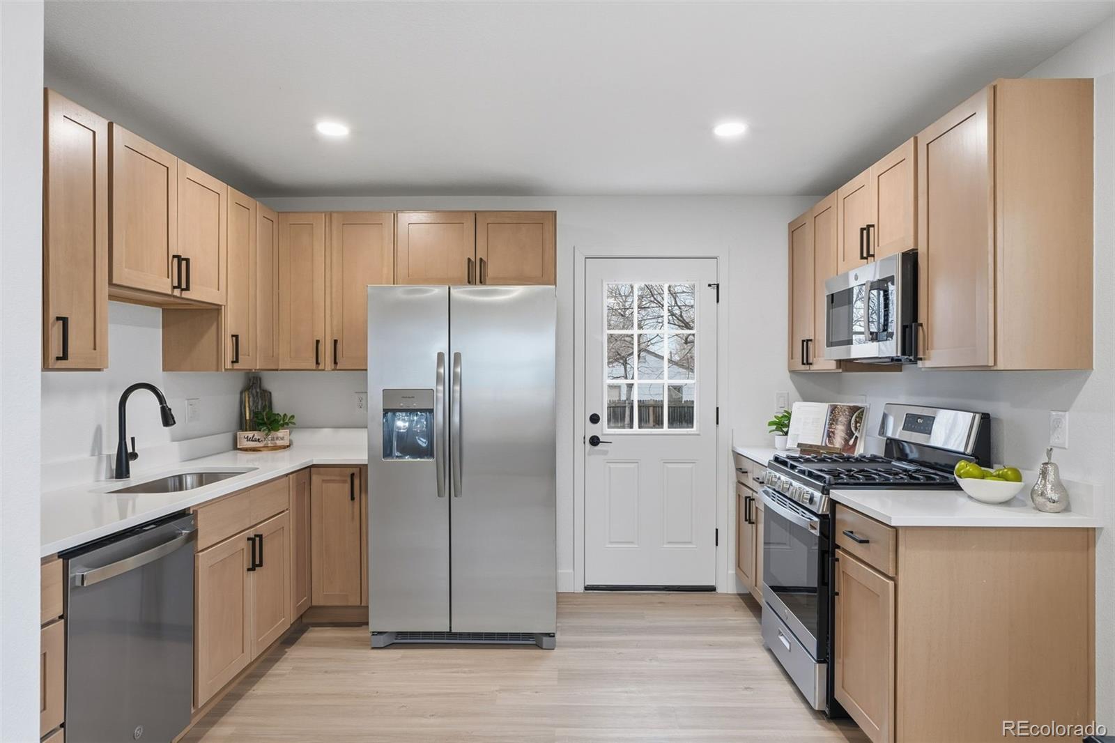 Photo of Listing #5935142