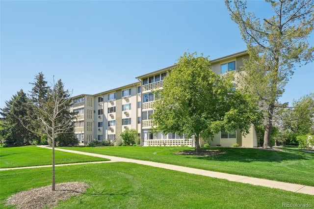 705 S Alton Way 4d, Denver