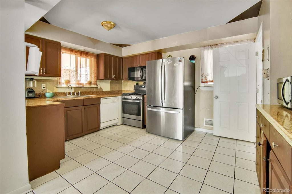 7101 Alan Drive Drive, Denver