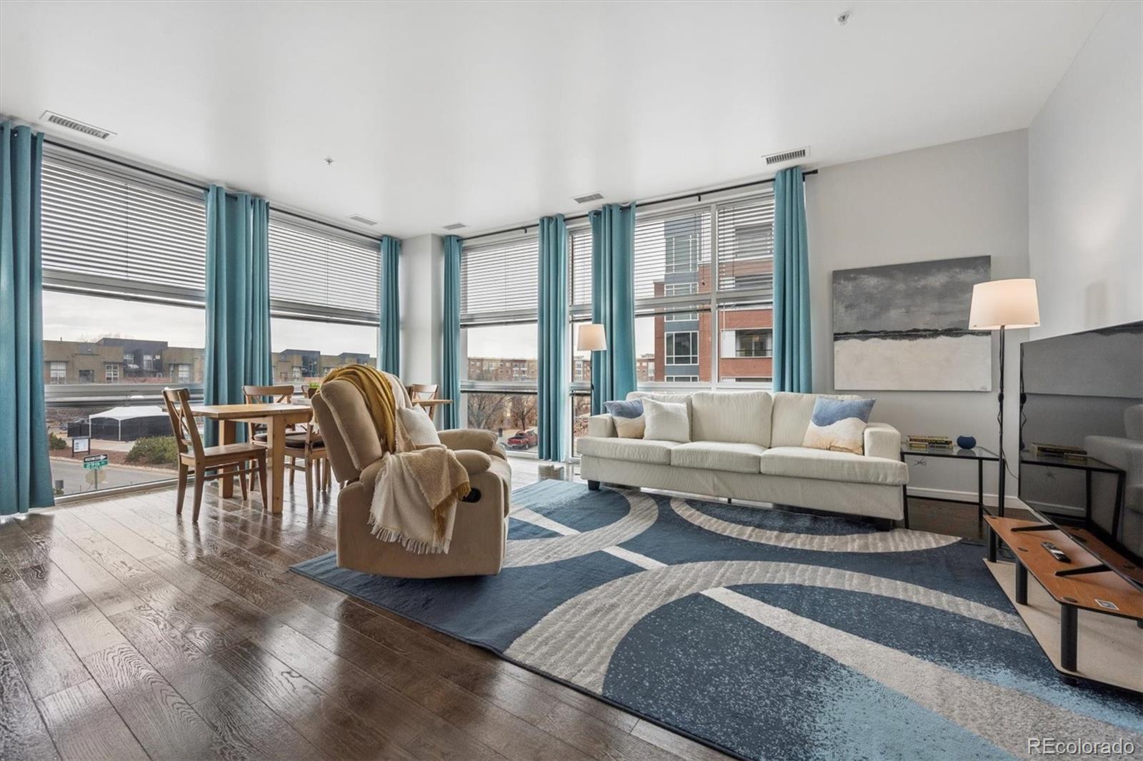 Photo of Listing #6330420