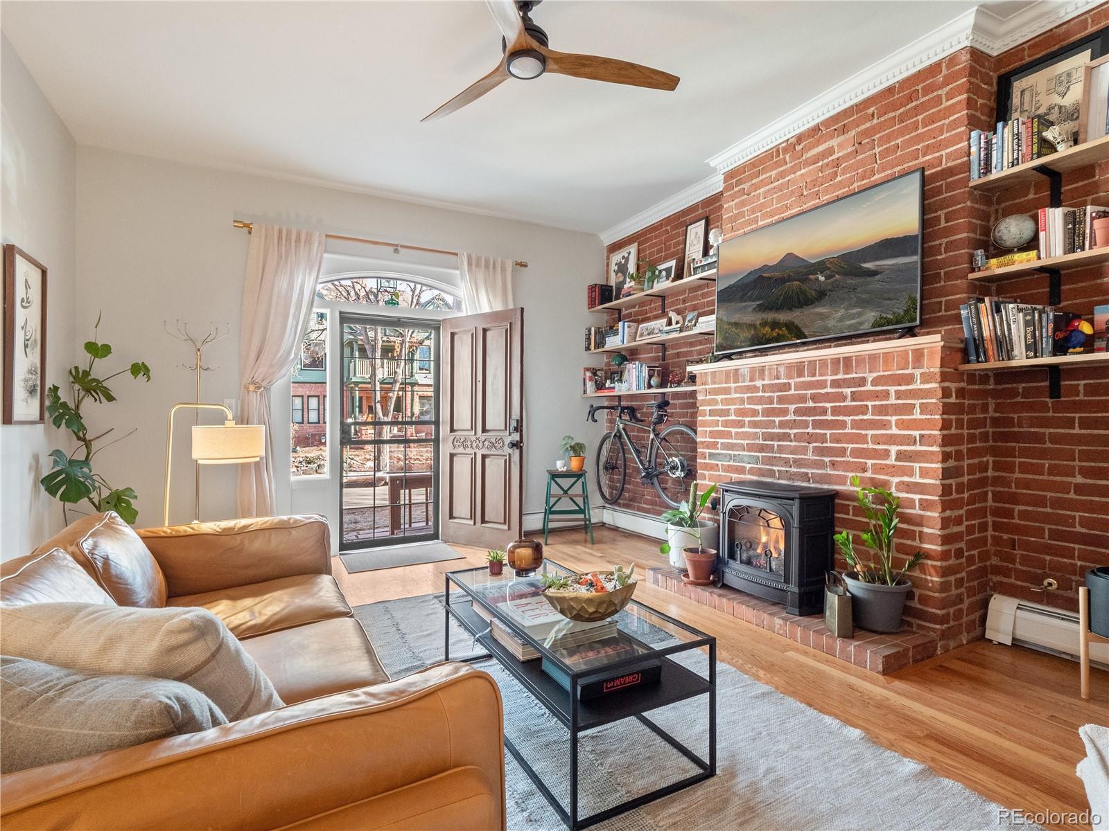 Photo of Listing #6360328