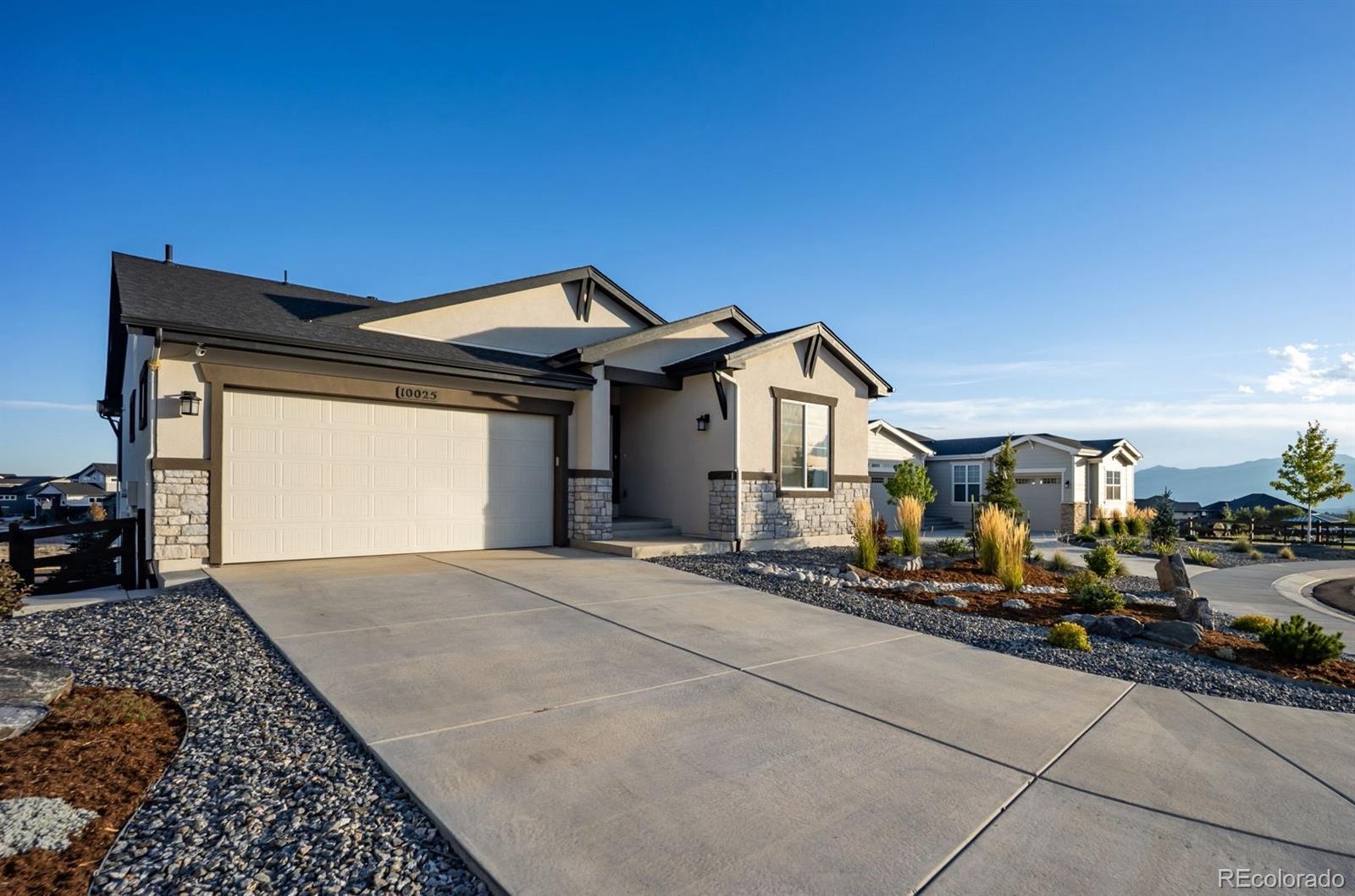 Photo of Listing #6390012