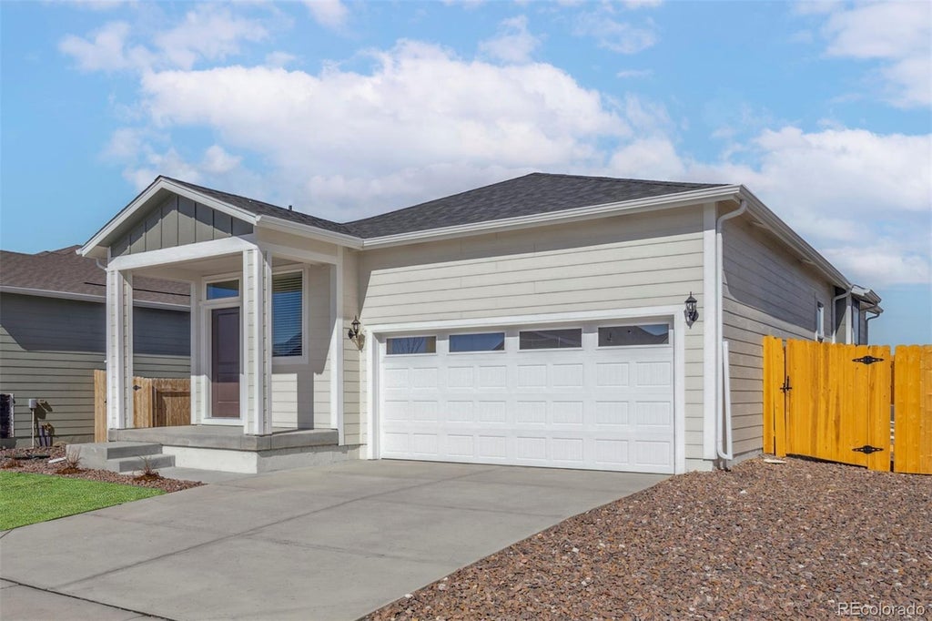 9476 Yampa Court, Commerce City