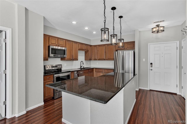 9633 E 5th Avenue 10208, Denver