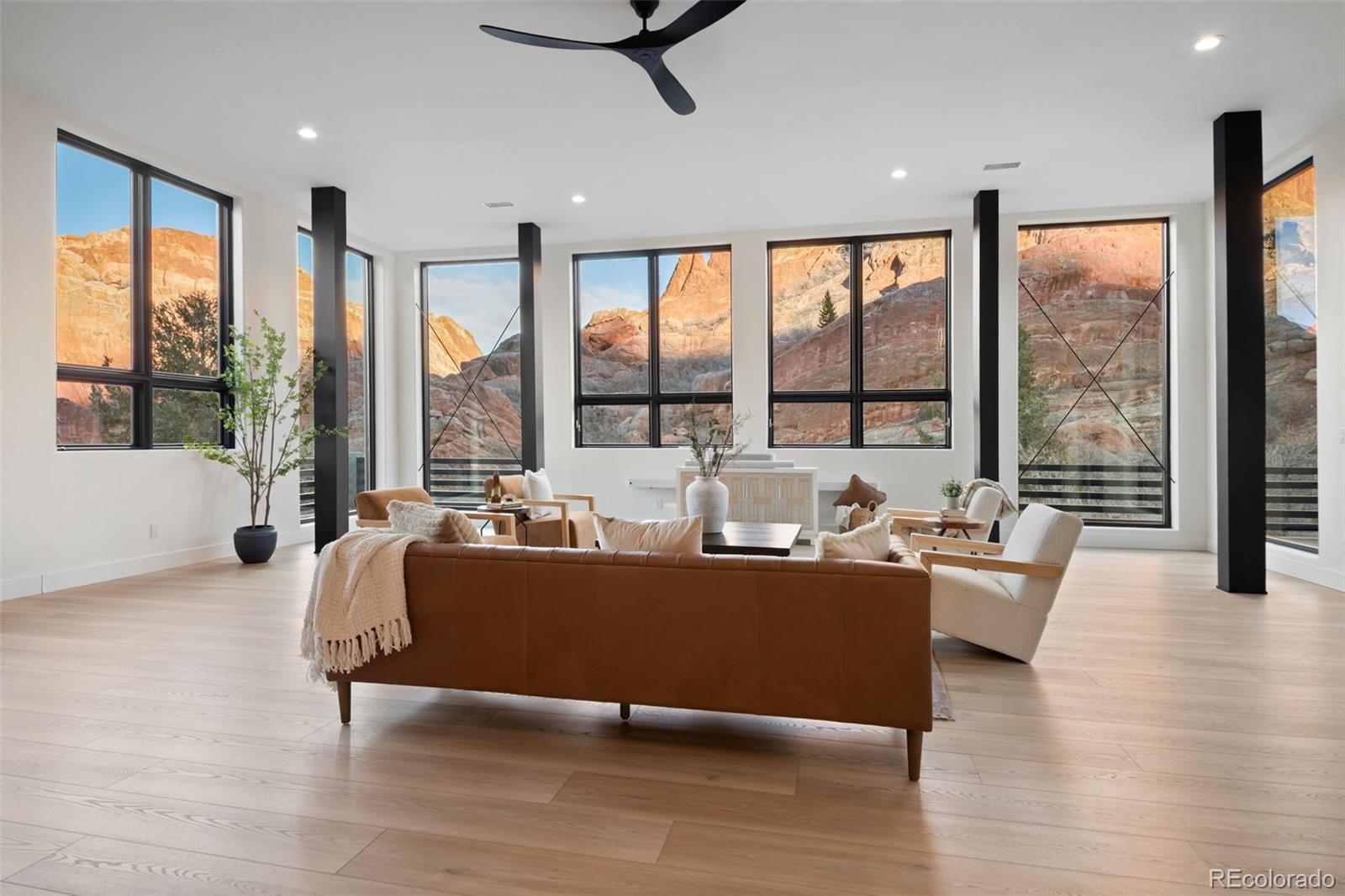 Photo of Listing #6596673