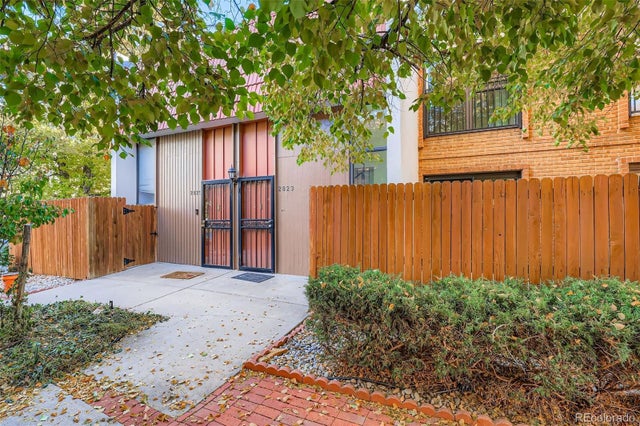 2823 S Locust Street, Denver